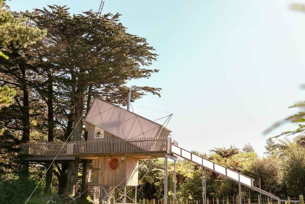 The Taranaki Treehouse airbnb. 