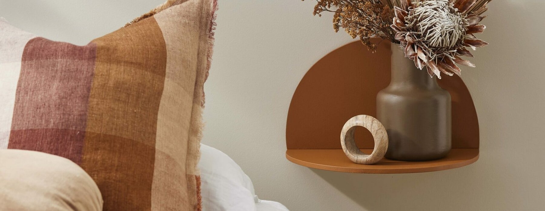 Main-image-Shelf-esteem-scaled