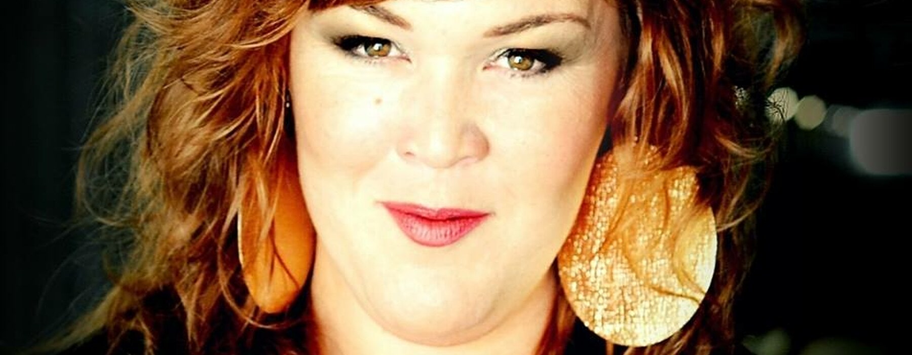 V_Stacey_promophoto-2